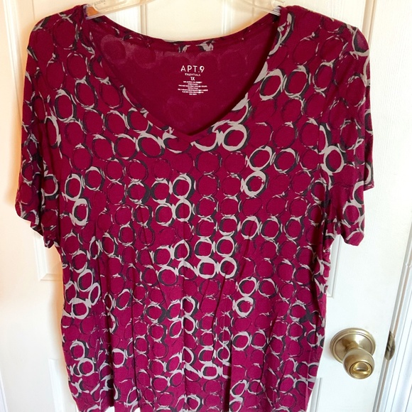 Women’s APT. 9 top 1X - Picture 1 of 5